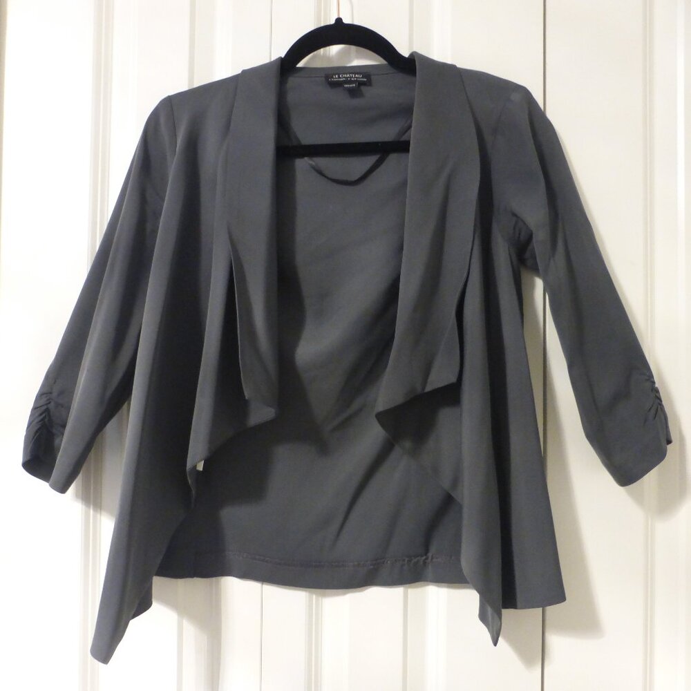 LE CHATEAU gray waterfall three quarter sleeves blazer